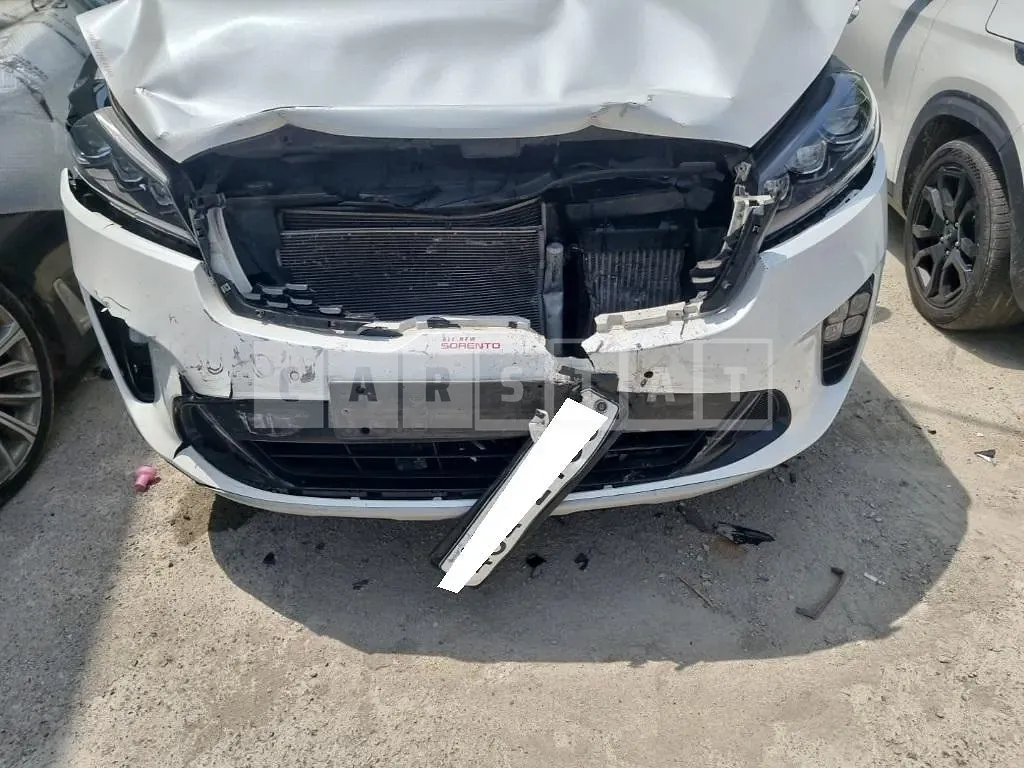 Photo 2 of 33: 2017 Kia Sorento /Sorrento, VIN KNAPS81BBJA423407 — Korean insurance auction