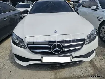 Photo 1 of 22: 2017 Mercedes-Benz E 300 — Korean insurance auction