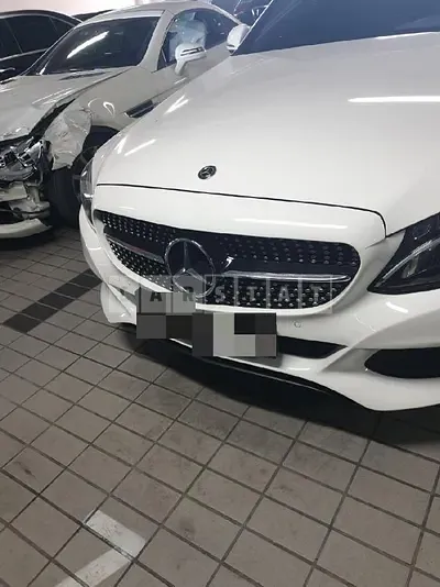 Photo 1 of 8: 2018 Mercedes-Benz C200, VIN WDDWF4CB1JF723650 — Korean insurance auction