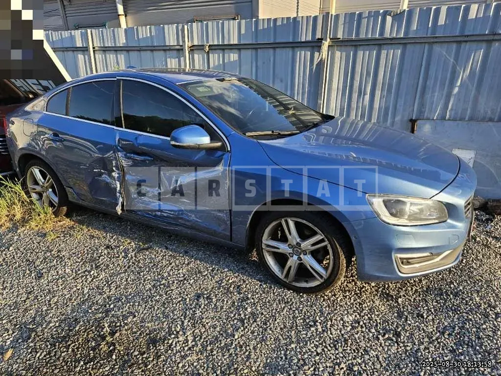 Photo 2 of 11: 2016 Volvo S60D4 — Korean insurance auction