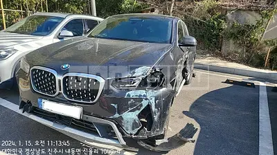 Photo 1 of 15: 2022 BMW X4 xDrive 20i, VIN WBA21DT07N9L70225 — Korean insurance auction