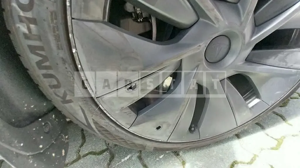 Photo 2 of 37: 2024 Tesla Model Y RWD — Korean insurance auction