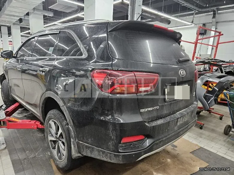 Photo 2 of 14: 2018 Kia Sorento 2.2 (4WD), VIN KNAPS81BDKA479026 — Korean insurance auction