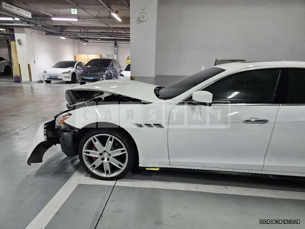 Photo 2 of 28: 2016 Maserati Quattroporte S Q4 — Korean insurance auction