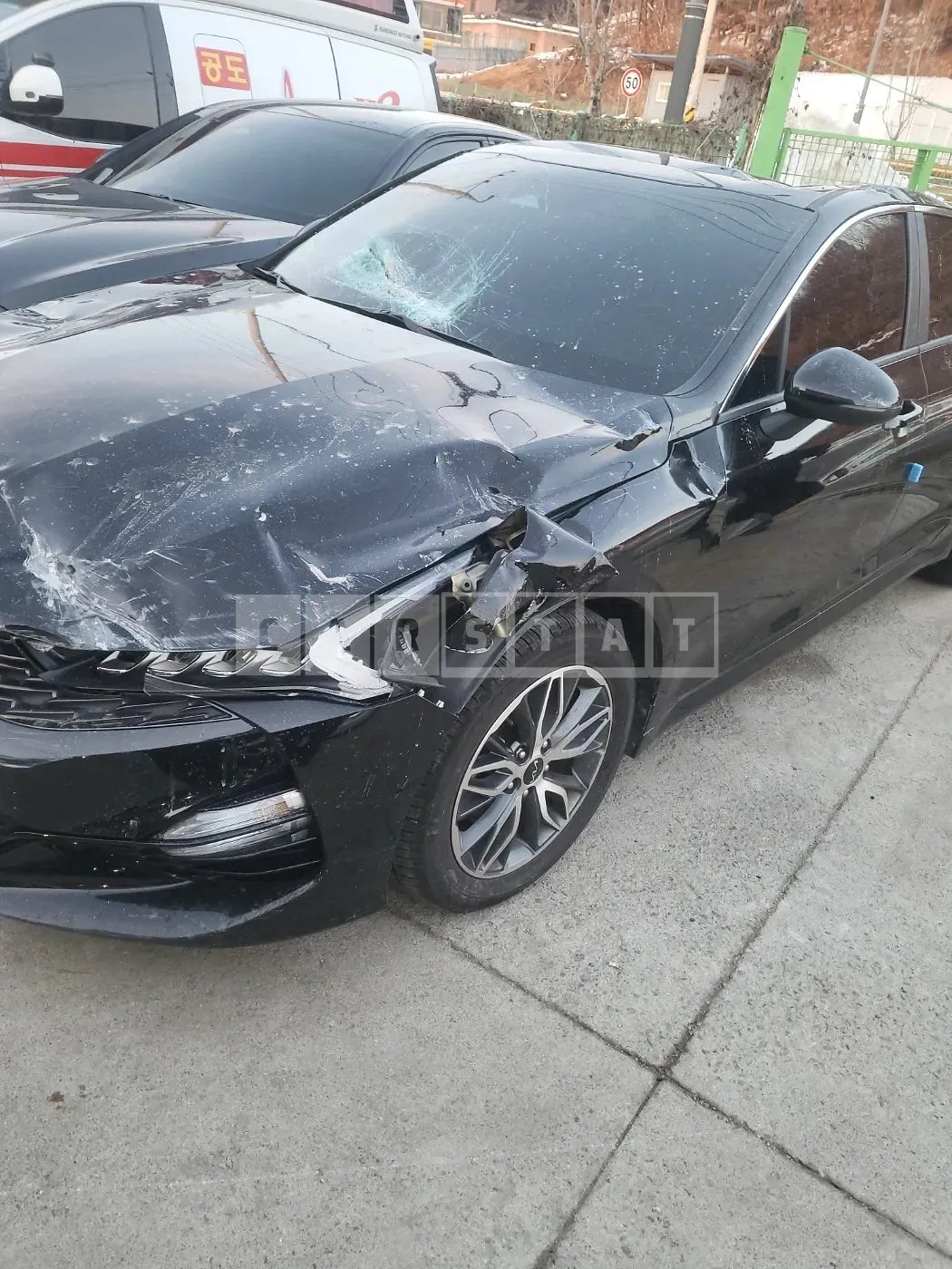 Photo 2 of 10: 2022 Kia K5 — Korean insurance auction