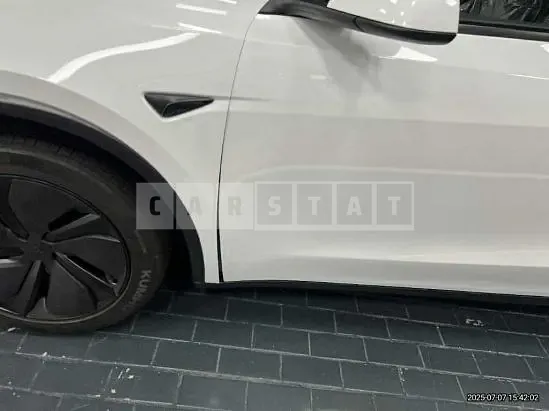 Photo 2 of 33: 2025 Tesla Model Y RWD — Korean insurance auction