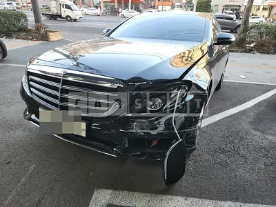 Photo 1 of 6: 2020 Mercedes-Benz E220 d 4Matic, VIN WDDZF0FB4LA751878 — Korean insurance auction