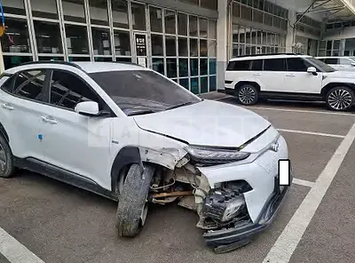 Photo 1 of 9: 2019 Hyundai Kona Electric, VIN KMHK381GFKU061359 — Korean insurance auction