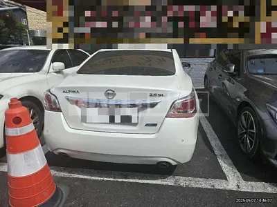 Photo 1 of 17: 2015 Nissan Altima 2.5 — Korean insurance auction