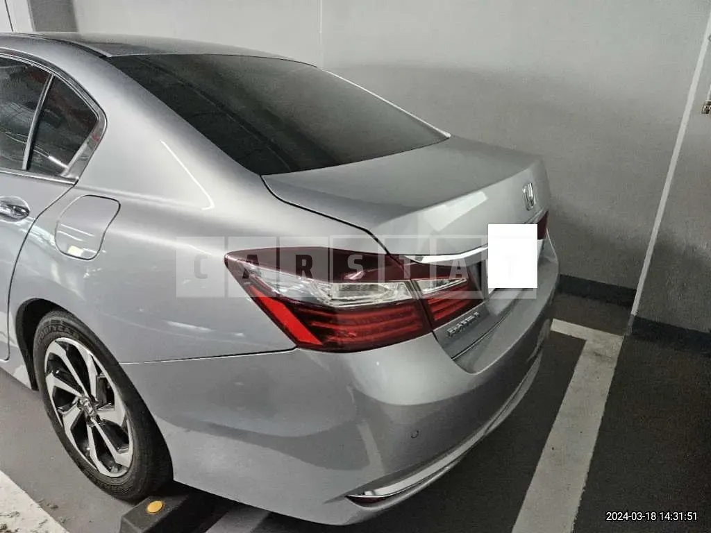Photo 2 of 8: 2017 Honda Accord 2.4, VIN 1HGCR2680HA512369 — Korean insurance auction