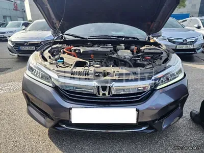 Photo 1 of 13: 2017 Honda Accord Hybrid, VIN JHMCR6650HC201699 — Korean insurance auction