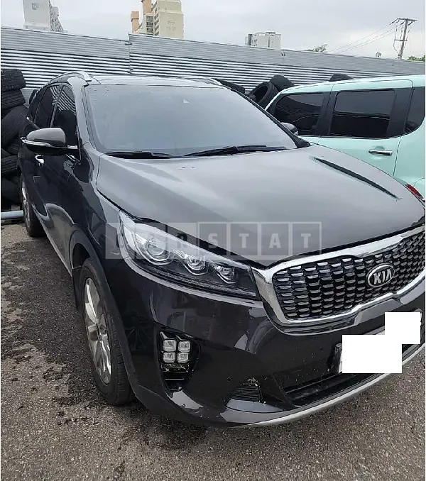 Photo 2 of 14: 2018 Kia Sorento — Korean insurance auction