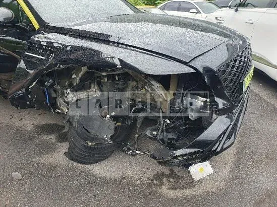 Photo 2 of 47: 2023 Genesis Hyundai GV80 — Korean insurance auction
