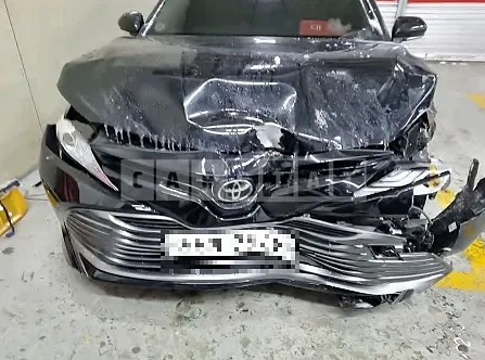 Photo 2 of 34: 2019 Toyota Camry, VIN JTNB11HK3K3077623 — Korean insurance auction