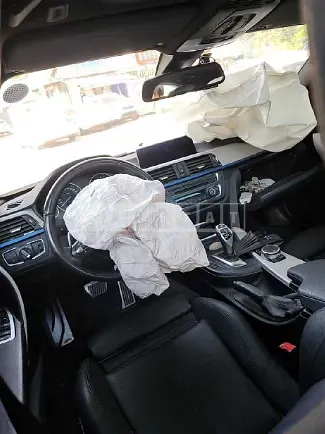 Photo 2 of 13: 2015 BMW 320d, VIN WBA3D310XFK471617 — Korean insurance auction