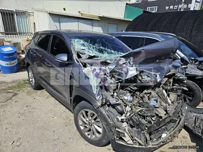 Photo 1 of 8: 2017 Hyundai Tucson, VIN KMHJ281ADHU270942 — Korean insurance auction