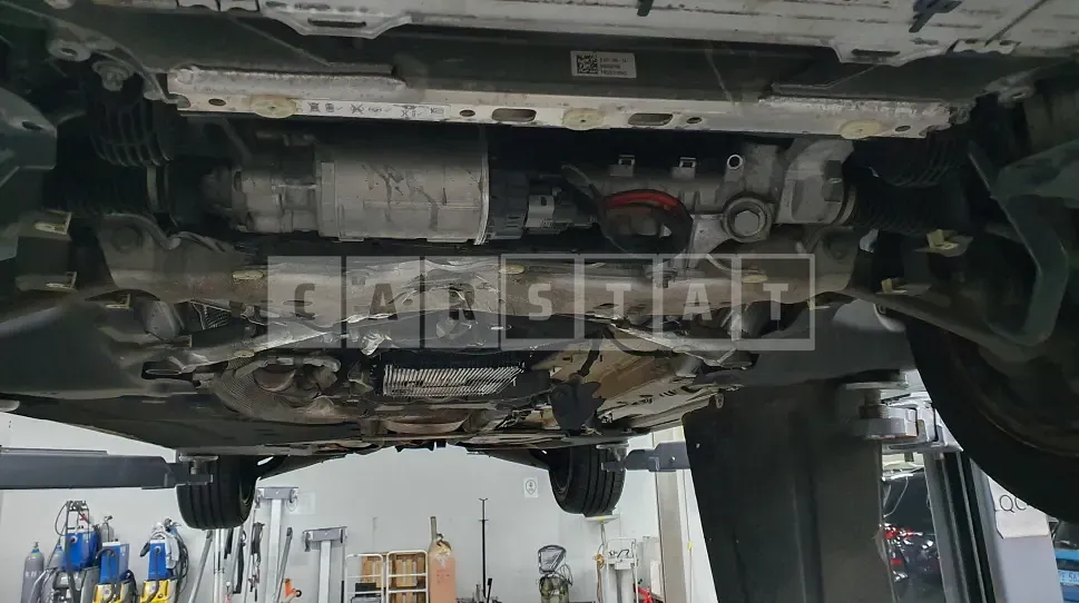 Photo 2 of 5: 2019 BMW 520d Luxury — Korean insurance auction