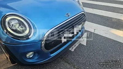 Photo 1 of 5: 2019 MINI Cooper D — Korean insurance auction