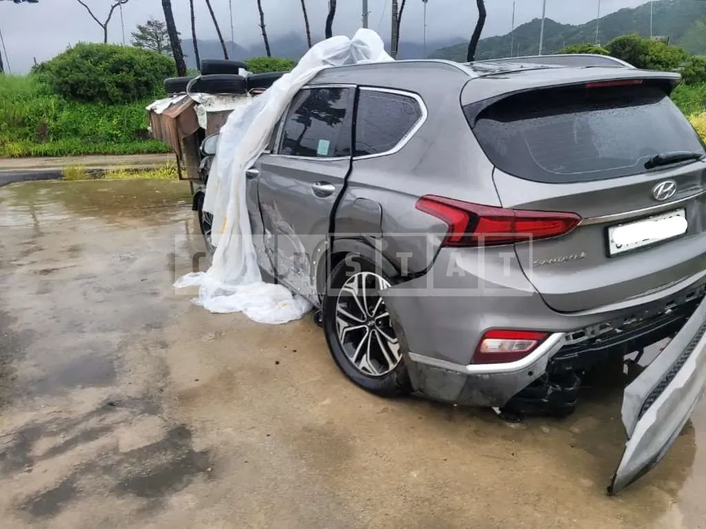 Photo 2 of 12: 2020 Hyundai Santa Fe, VIN KMHS381BDLU227154 — Korean insurance auction