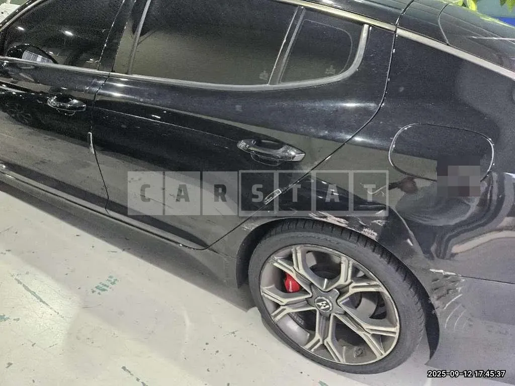 Photo 3 of 3: 2017 Kia (part) Stinger Wheel — Korean insurance auction