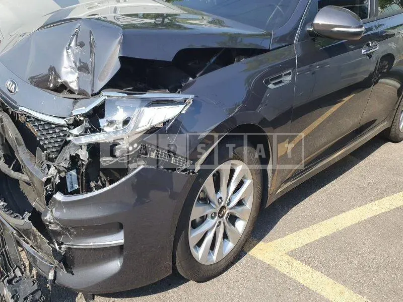 Photo 2 of 8: 2015 Kia K5, VIN KNAGU411BGA040270 — Korean insurance auction