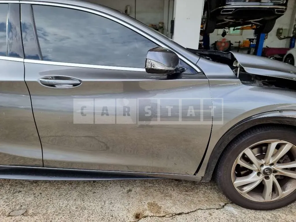 Photo 2 of 14: 2019 Infiniti Q30 — Korean insurance auction
