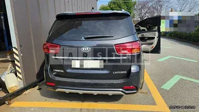 Photo 1 of 26: 2018 Kia Carnival Limousine — Korean insurance auction