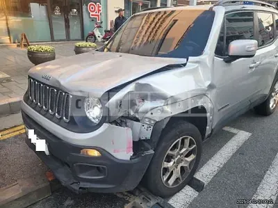 Photo 1 of 10: 2016 Jeep Zip Renegade — Korean insurance auction