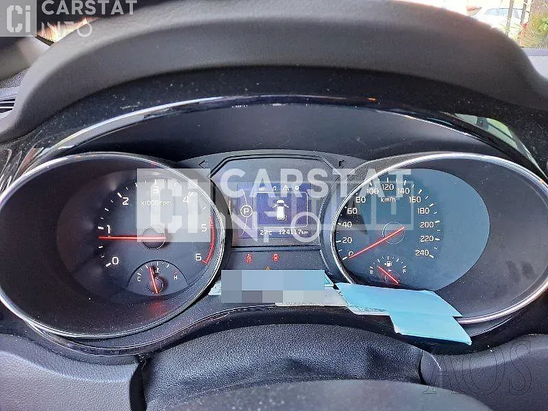 Photo 2 of 5: 2015 Kia Carnival 9 -Seater — Korean insurance auction