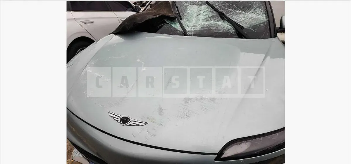Photo 2 of 35: 2022 Genesis GV60 Electric Car — Korean insurance auction