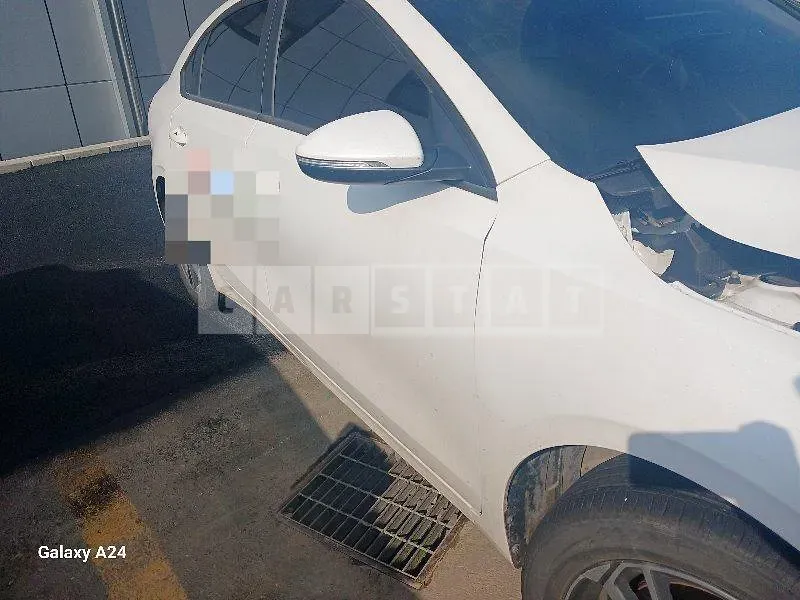 Photo 2 of 6: 2023 Kia Kz — Korean insurance auction