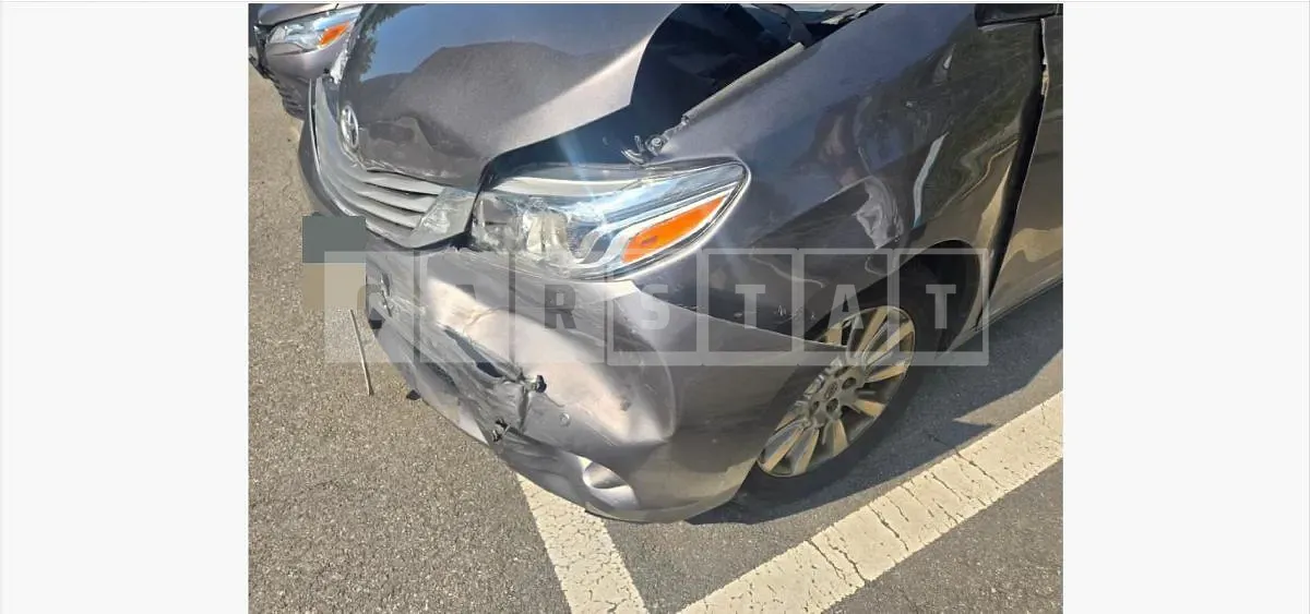 Photo 2 of 24: 2015 Toyota Siena 4WD — Korean insurance auction