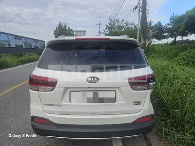 Photo 1 of 15: 2015 Kia Sorento 4WD — Korean insurance auction