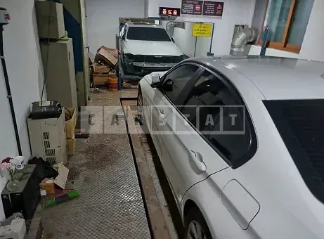 Photo 2 of 9: 2016 BMW 320d, VIN WBA8C5107GK636464 — Korean insurance auction
