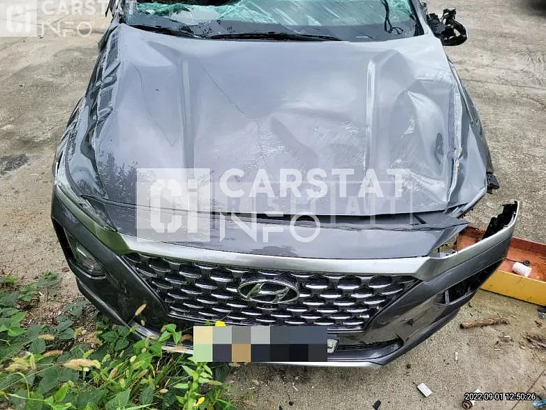 Photo 2 of 7: 2018 Hyundai Santa Fe 2.0 (4WD) — Korean insurance auction
