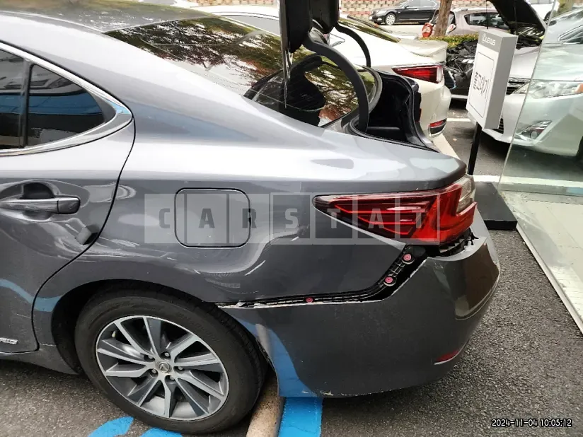 Photo 2 of 36: 2016 Lexus ES300h — Korean insurance auction