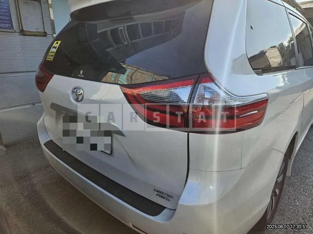 Photo 2 of 19: 2020 Toyota Siena AWD — Korean insurance auction