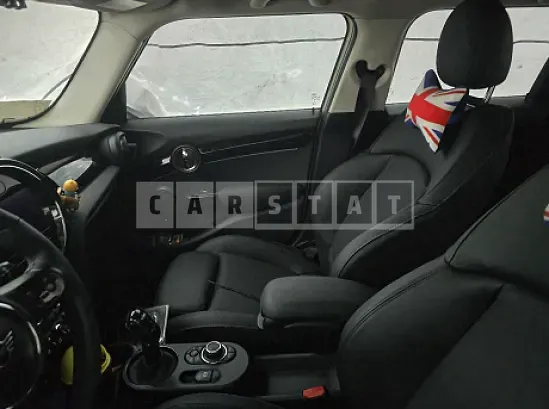 Photo 2 of 22: 2022 MINI Cooper S Five-Door — Korean insurance auction
