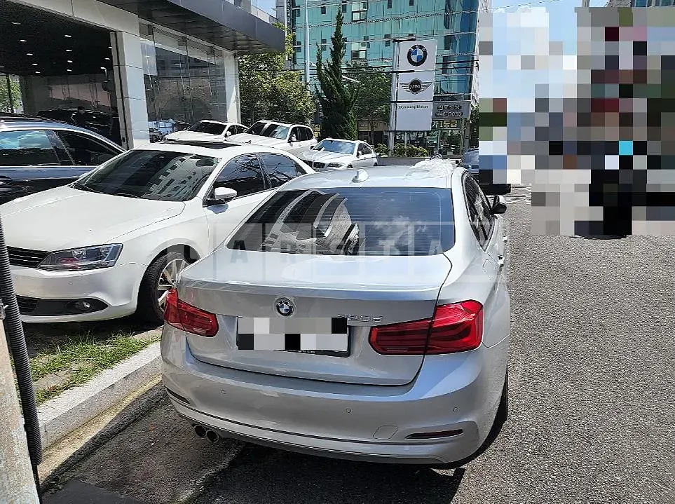 Photo 2 of 15: 2015 BMW 320d EfficientDynamics Edi, VIN WBA8D1109GK655605 — Korean insurance auction