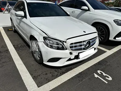Photo 1 of 21: 2019 Mercedes-Benz C220 d, VIN WDDWF1EB1KR462404 — Korean insurance auction