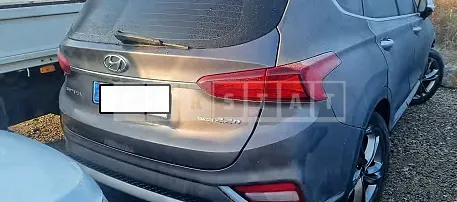 Photo 2 of 33: 2019 Hyundai Santa Fe, VIN KMHS581CDKU095358 — Korean insurance auction