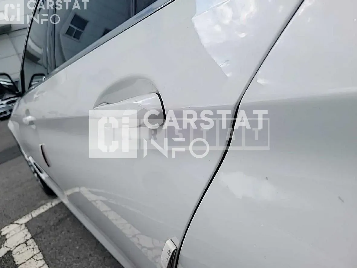 Photo 2 of 14: 2019 BMW 520d Luxury, VIN WBAJF3104KWW44729 — Korean insurance auction