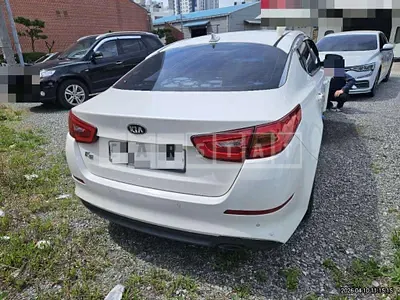 Photo 1 of 17: 2015 Kia K5 LPG — Korean insurance auction