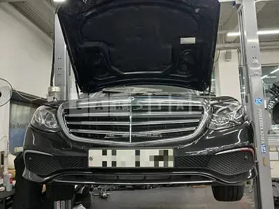 Photo 1 of 33: 2017 Mercedes-Benz E220 d 4Matic — Korean insurance auction
