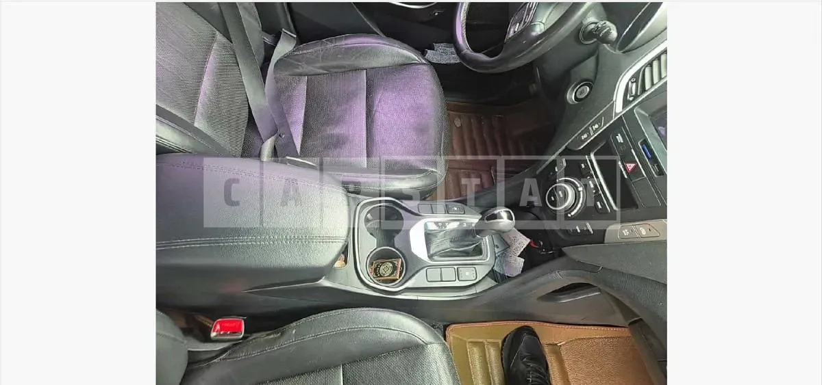 Photo 2 of 16: 2015 Hyundai Santa Fe 2.0 — Korean insurance auction