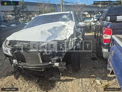 Photo 1 of 15: 2018 Kia Carnival, VIN KNAMB81ABKS465652 — Korean insurance auction