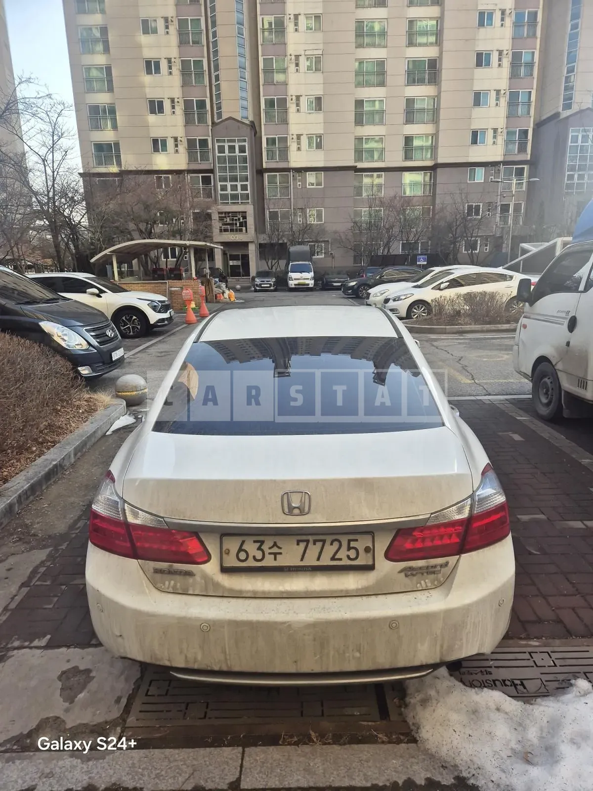 Photo 2 of 6: 2015 Honda Accord (9th Generation) 2.4 Ex-L, VIN 1HGCR2680FA510586 — Korean insurance auction