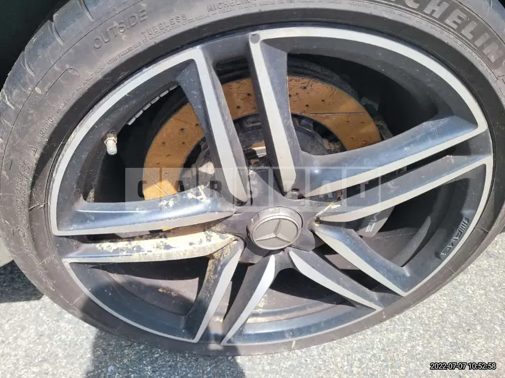 Photo 2 of 10: 2018 Mercedes-Benz E63 4Matic +, VIN WDDZF8JB3JA486843 — Korean insurance auction
