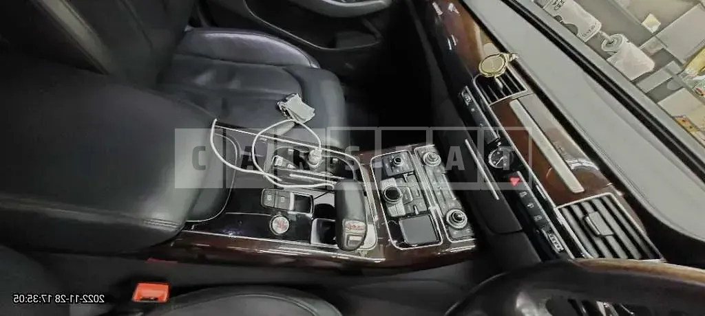 Photo 2 of 9: 2015 Audi A8 50 TDI quattro, VIN WAUZZZ4H7FN019851 — Korean insurance auction