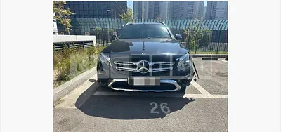 Photo 1 of 19: 2018 Mercedes-Benz GLC220 d 4Matic — Korean insurance auction